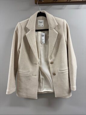 Abercrombie & Fitch Women's Light Cream Blazer Jacket